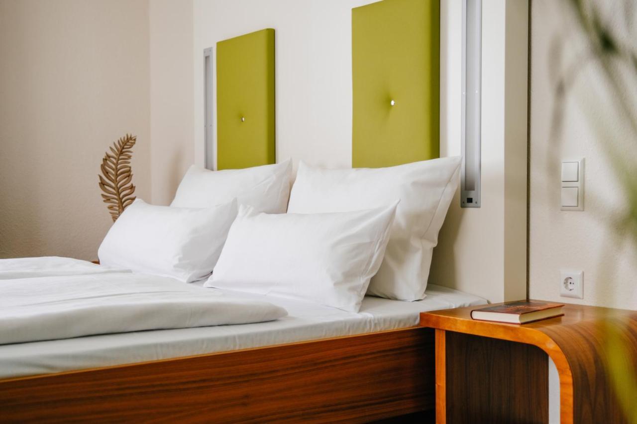 Hotel Global Inn Wolfsburg Bagian luar foto